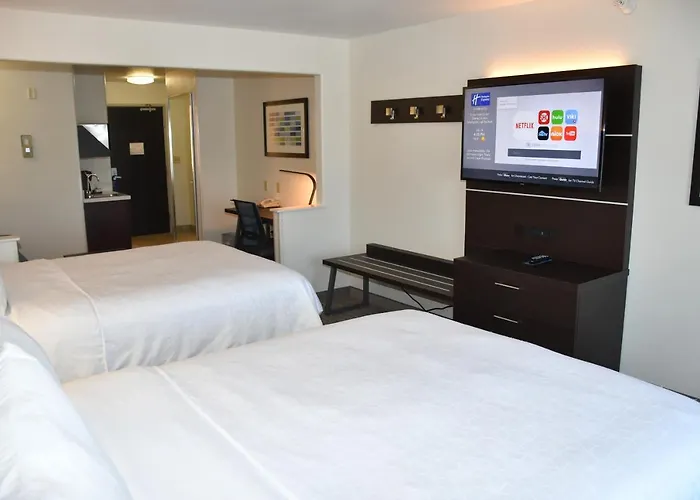 Express & By Ihg 3*
