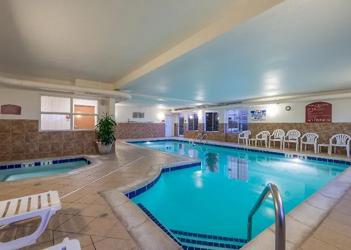 Express & By Ihg Evanston