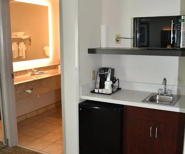 Express & By Ihg 3* Evanston