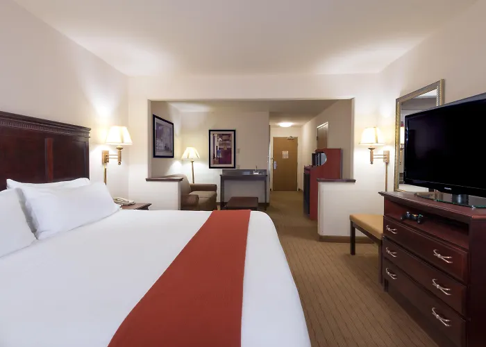 Hotel Express & By Ihg