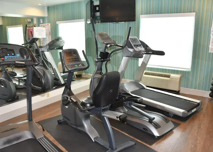 Hotel Express & By Ihg