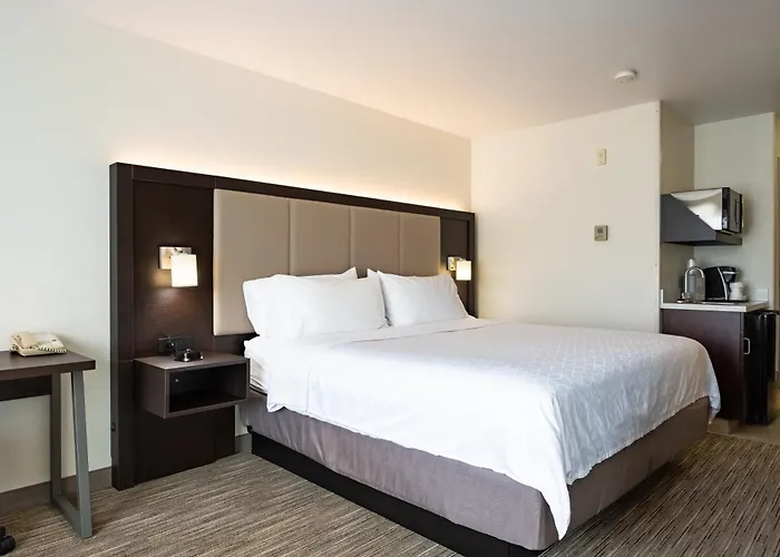 Express & By Ihg Hotel