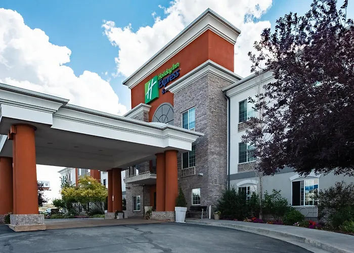 Express & By Ihg 3*