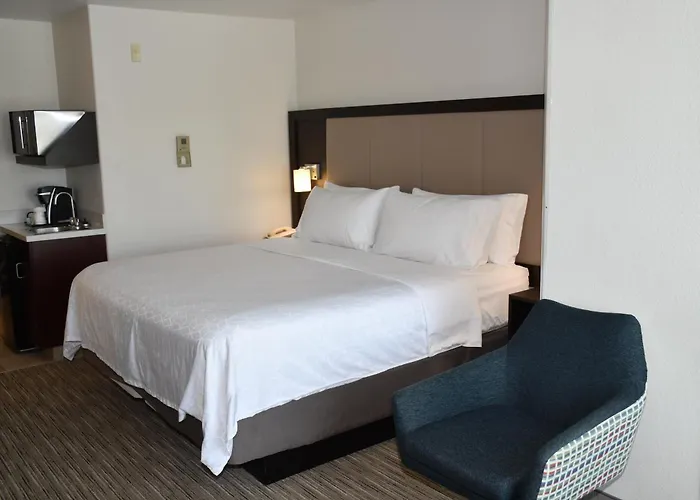 Express & By Ihg