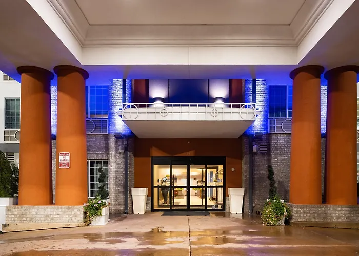 Hotel Express & By Ihg Evanston