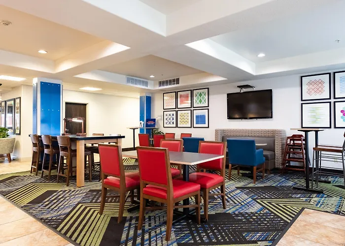 Express & By Ihg Evanston