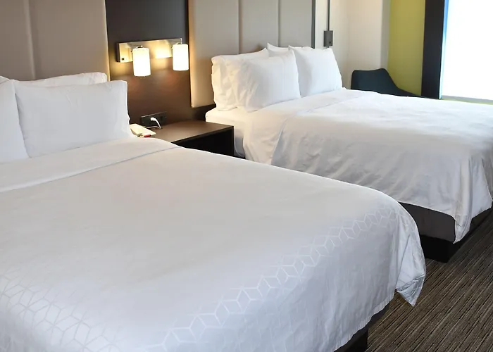 Hotel Express & By Ihg