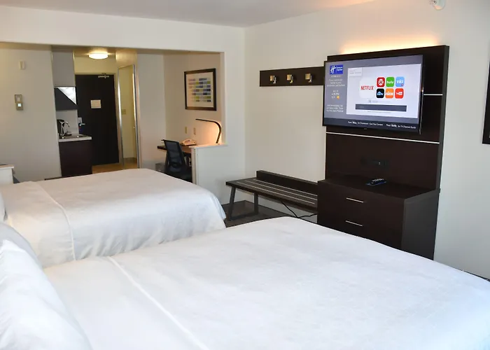 Express & By Ihg Evanston